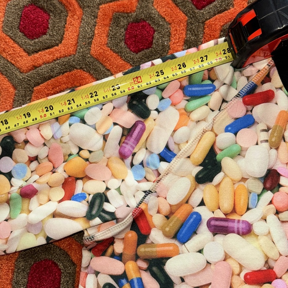 Deter Clothing Vibrant Crewneck Sweater Pills Drugs Men's Med Urban Outfitters - Picture 6 of 8
